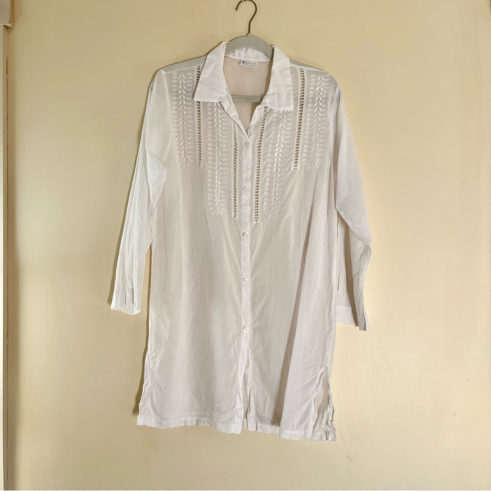 Nocturne Classic White Button-Up Women's Tunic